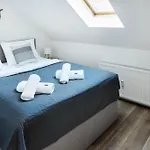 Apartman Ajko Homes - Riverside I Ruhige Lage I Balkon Naehe Heidelberg Edingen-Neckarhausen